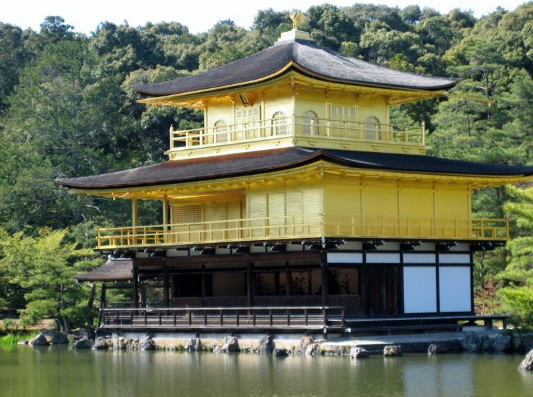 Gion Temples Geishas Kyoto Japan | Hello from the Five Star Vagabond