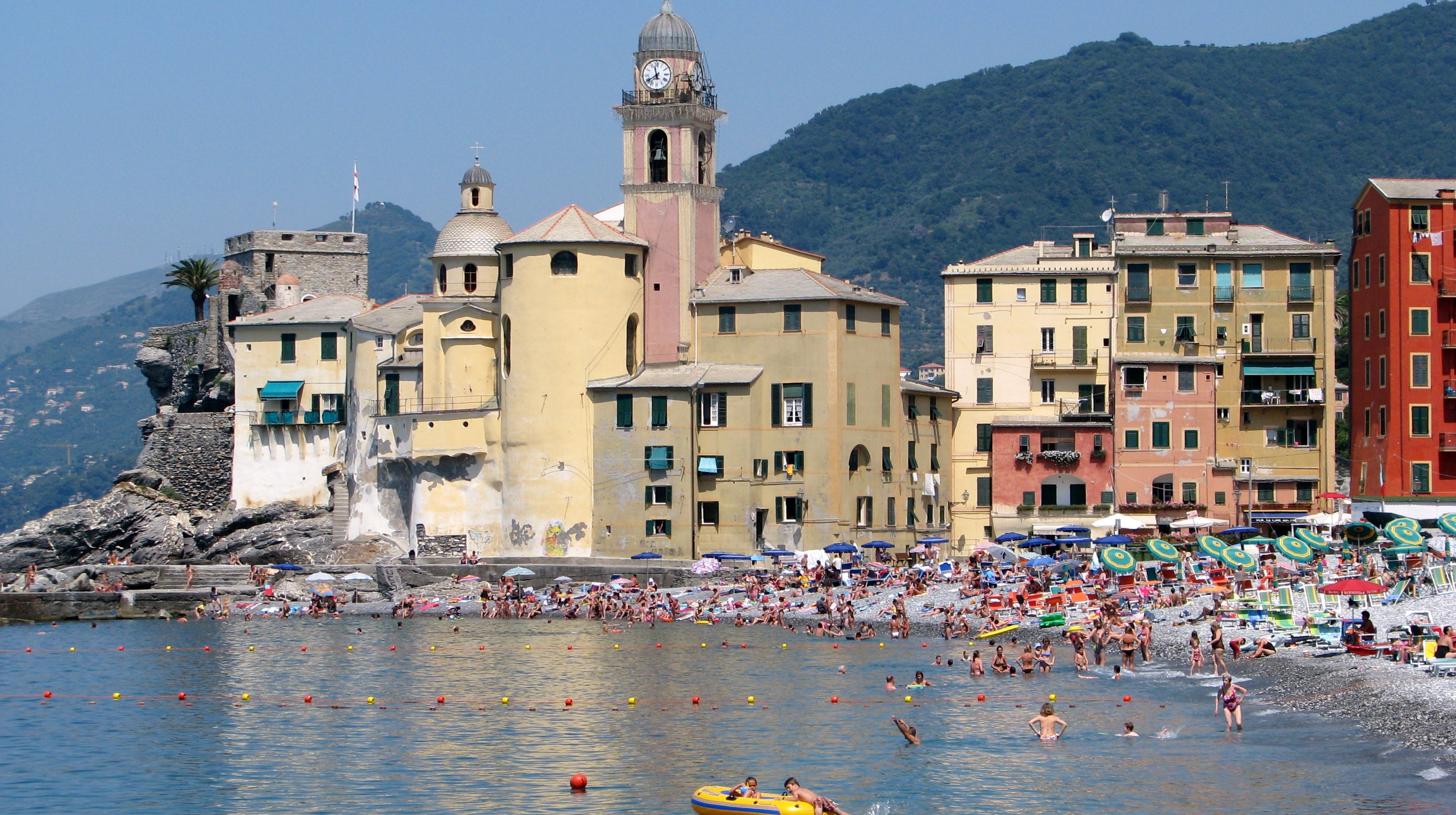 Camogli-Italian-fishing-village-tourist-resort