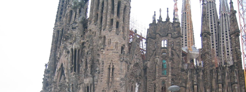 Barcelona,enchanting,seaside,city