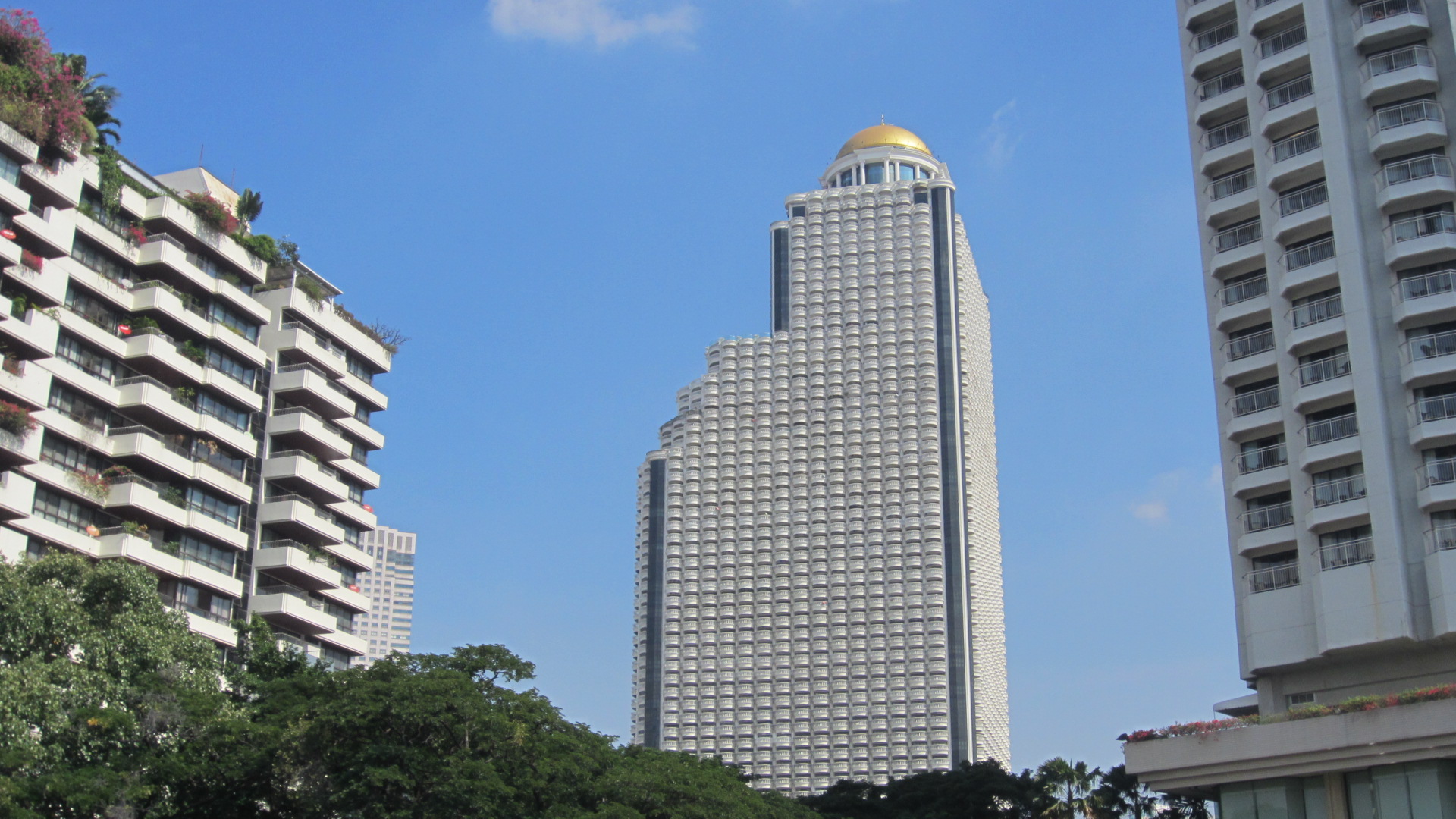 Bangkok-Hotels-Five-Star-plus-budget