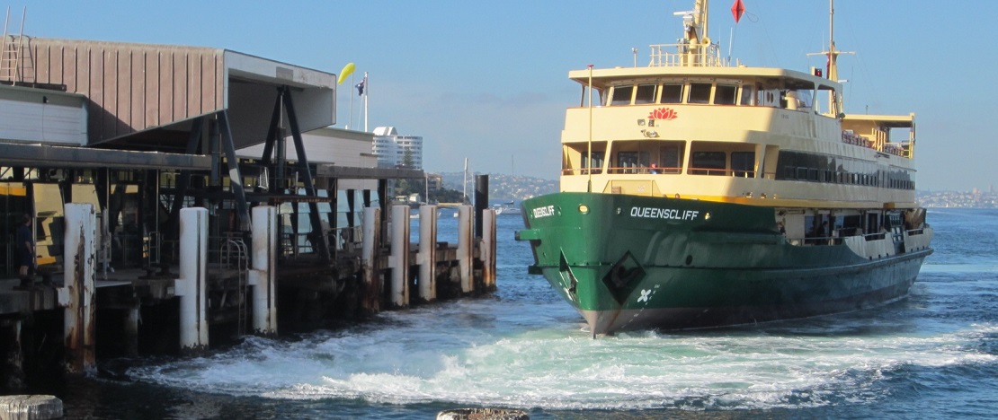 Manly-ferry-Sydney-Harbour