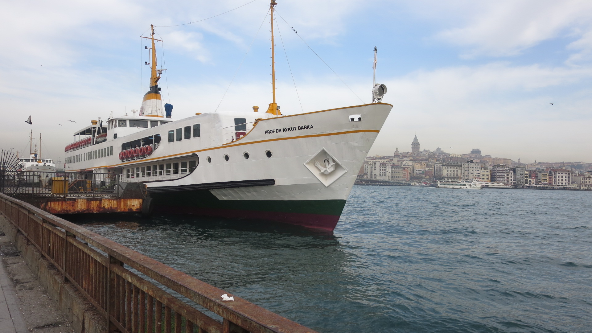 Istanbul-river-Turkey