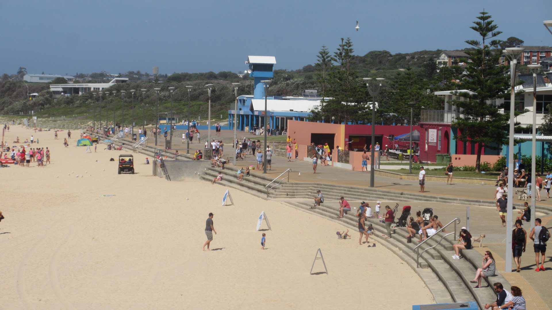 Maroubra-Sydney-Beachside-Suburb-Australia-beach-bikini-surf-sand