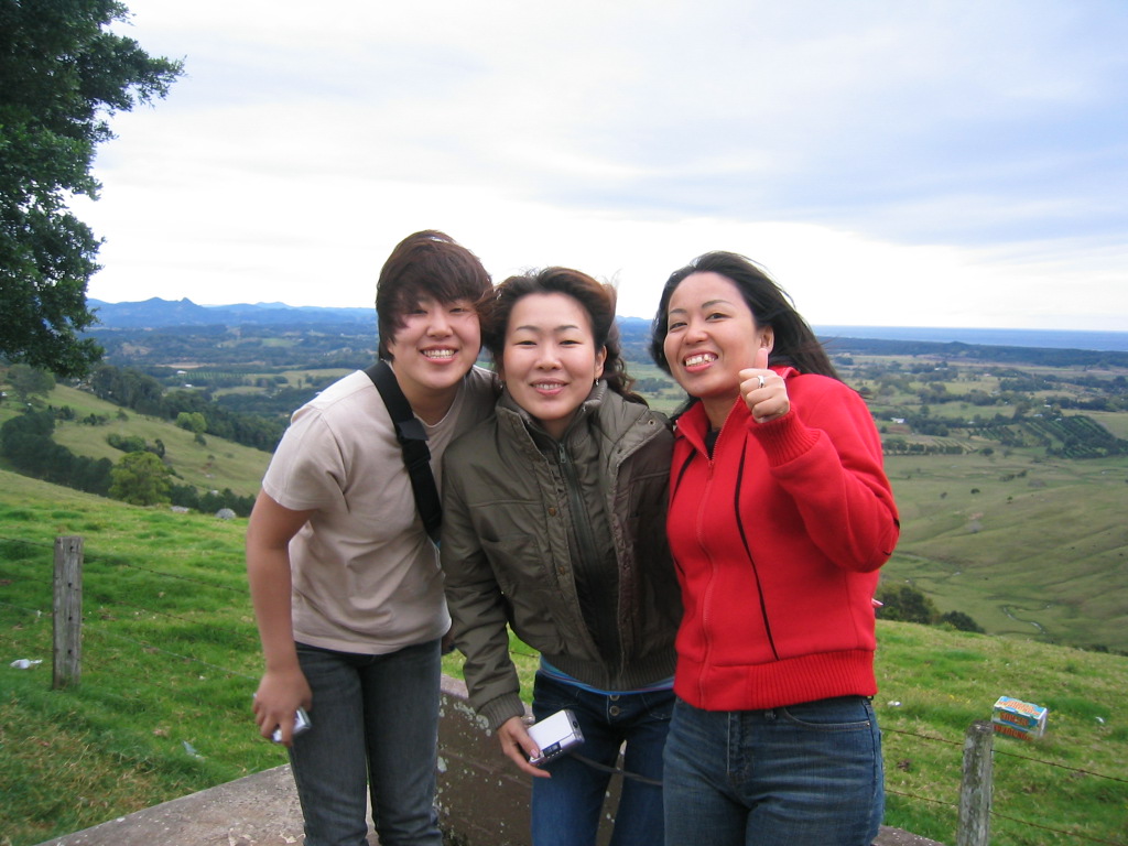 Surfers-Paradise-Road-Trip-South-Australia-Japanes-students-Broken Hill