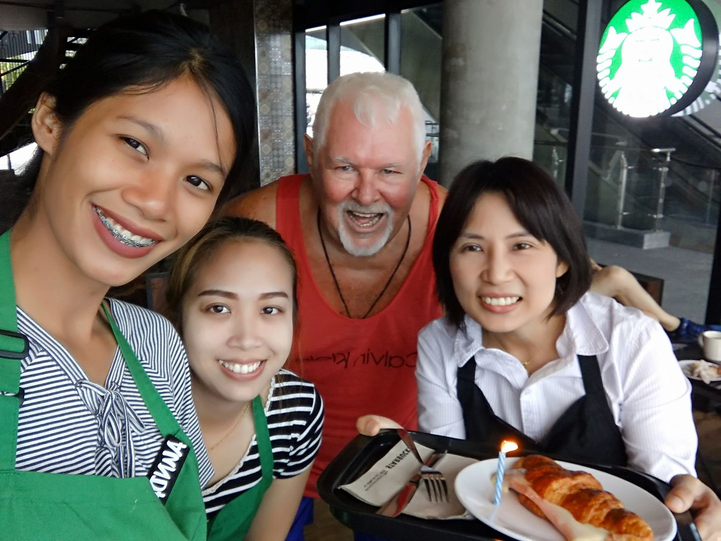 Fiends,Family,Fun,Pattaya,2017,Starbucks