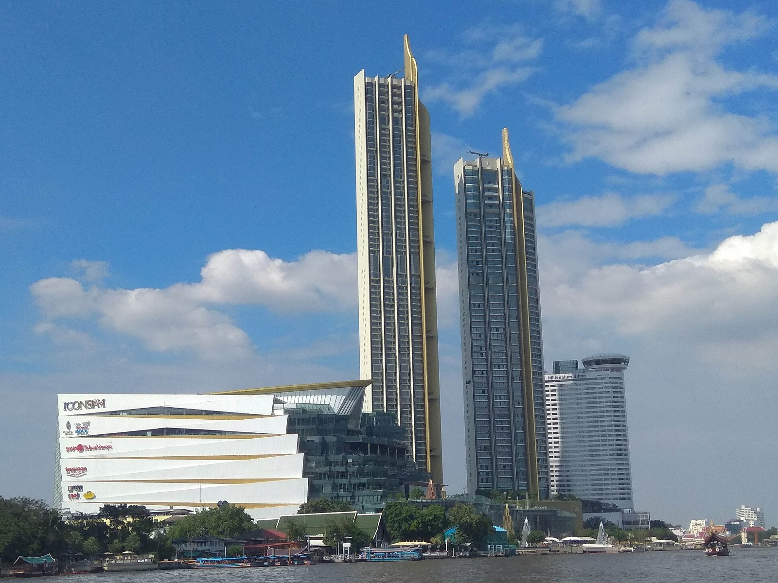 Bangkok-Iconsiam-shopping-mall