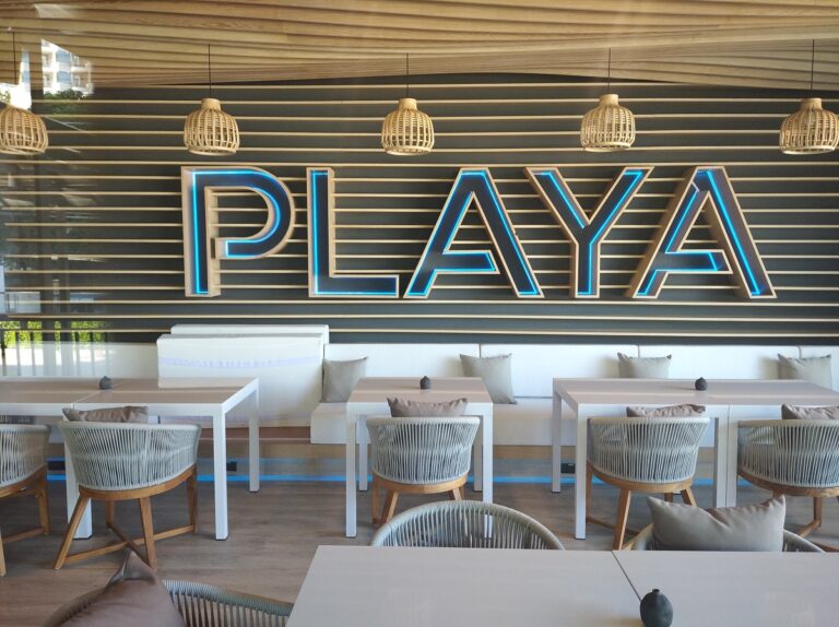 Playa Bistro Lounge Pattaya Hello From The Five Star Vagabond